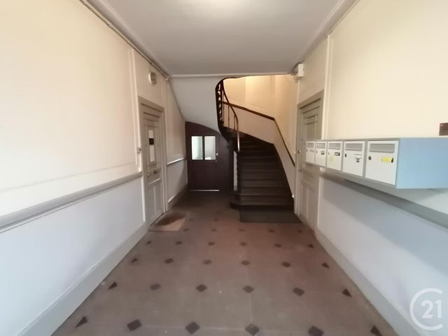 Appartement F3 à vendre - 3 pièces - 98.4 m2 - LUNEVILLE - 54 - LORRAINE - Century 21 Agence D'Haussonville Appartement F3 à vendre - 3 pièces - 98.4 m2 - LUNEVILLE - 54 - LORRAINE - Century 21 Agence D'Haussonville