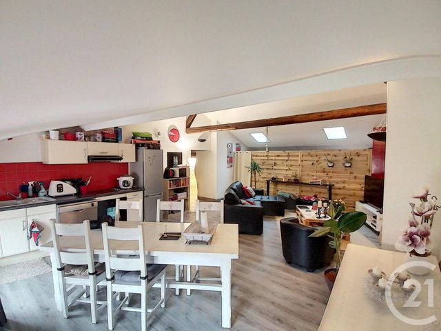 Appartement F3 à vendre - 3 pièces - 98.4 m2 - LUNEVILLE - 54 - LORRAINE - Century 21 Agence D'Haussonville Appartement F3 à vendre - 3 pièces - 98.4 m2 - LUNEVILLE - 54 - LORRAINE - Century 21 Agence D'Haussonville