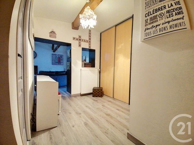 Appartement F3 à vendre - 3 pièces - 98.4 m2 - LUNEVILLE - 54 - LORRAINE - Century 21 Agence D'Haussonville Appartement F3 à vendre - 3 pièces - 98.4 m2 - LUNEVILLE - 54 - LORRAINE - Century 21 Agence D'Haussonville