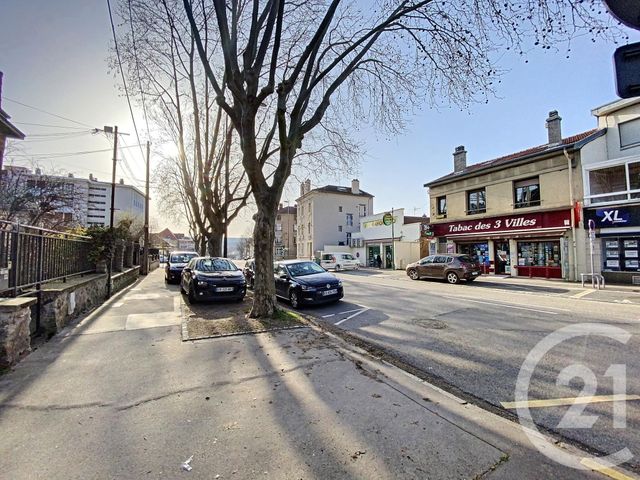 Afficher la photo en grand Appartement F5 à vendre - 5 pièces - 107.78 m2 - VILLERS LES NANCY - 54 - LORRAINE - Century 21 Agence D'Haussonville
