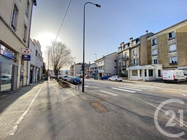 Afficher la photo en grand Appartement F5 à vendre - 5 pièces - 107.78 m2 - VILLERS LES NANCY - 54 - LORRAINE - Century 21 Agence D'Haussonville