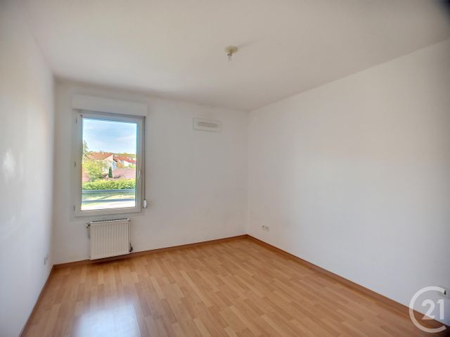 Appartement F4 à vendre - 4 pièces - 85.55 m2 - VANDOEUVRE LES NANCY - 54 - LORRAINE - Century 21 Agence D'Haussonville Appartement F4 à vendre - 4 pièces - 85.55 m2 - VANDOEUVRE LES NANCY - 54 - LORRAINE - Century 21 Agence D'Haussonville