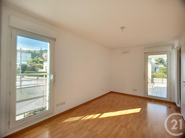 Appartement F4 à vendre - 4 pièces - 85.55 m2 - VANDOEUVRE LES NANCY - 54 - LORRAINE - Century 21 Agence D'Haussonville Appartement F4 à vendre - 4 pièces - 85.55 m2 - VANDOEUVRE LES NANCY - 54 - LORRAINE - Century 21 Agence D'Haussonville
