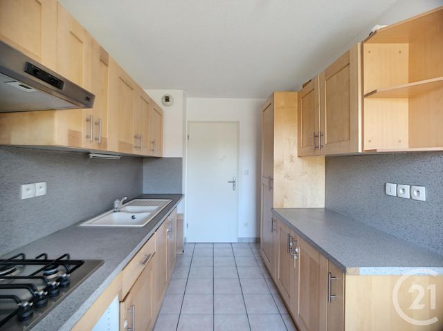 Appartement F4 à vendre - 4 pièces - 85.55 m2 - VANDOEUVRE LES NANCY - 54 - LORRAINE - Century 21 Agence D'Haussonville Appartement F4 à vendre - 4 pièces - 85.55 m2 - VANDOEUVRE LES NANCY - 54 - LORRAINE - Century 21 Agence D'Haussonville