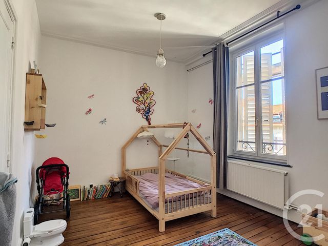 Appartement F5 à louer - 5 pièces - 101.09 m2 - NANCY - 54 - LORRAINE - Century 21 Agence D'Haussonville Appartement F5 à louer - 5 pièces - 101.09 m2 - NANCY - 54 - LORRAINE - Century 21 Agence D'Haussonville