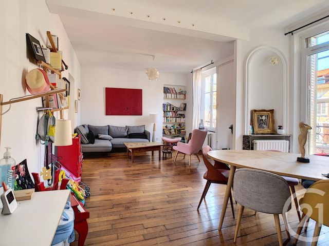 Appartement F5 à louer - 5 pièces - 101.09 m2 - NANCY - 54 - LORRAINE - Century 21 Agence D'Haussonville Appartement F5 à louer - 5 pièces - 101.09 m2 - NANCY - 54 - LORRAINE - Century 21 Agence D'Haussonville
