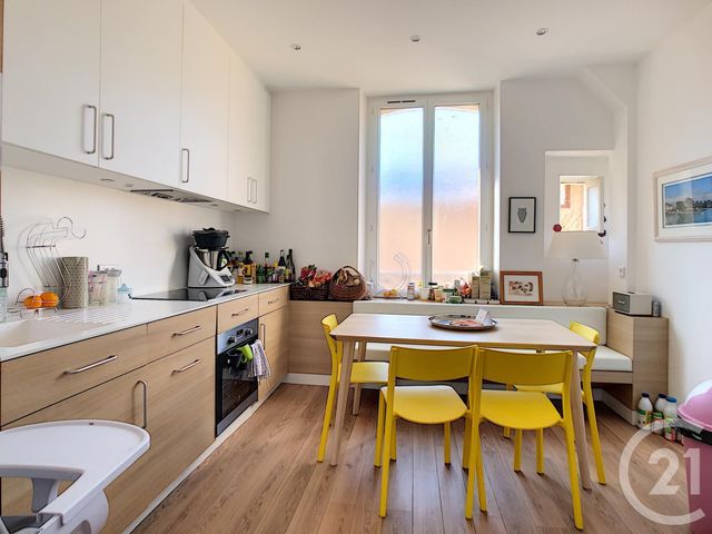 Appartement F5 à louer - 5 pièces - 101.09 m2 - NANCY - 54 - LORRAINE - Century 21 Agence D'Haussonville Appartement F5 à louer - 5 pièces - 101.09 m2 - NANCY - 54 - LORRAINE - Century 21 Agence D'Haussonville